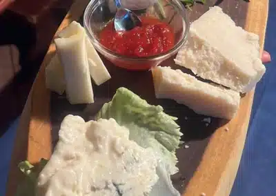 tagliere-con-i-formaggi-salsomaggiore-terme